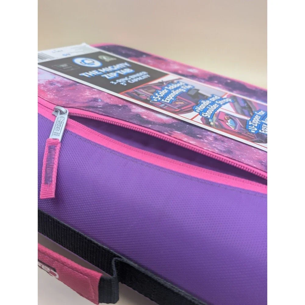 Case-it Mighty Zip Tab 3